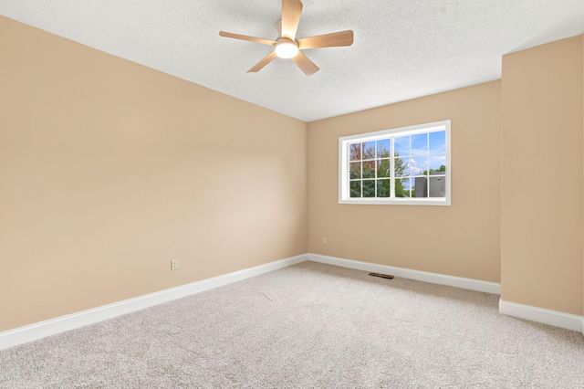 1770 Donegal Drive 10, Woodbury, MN 55125