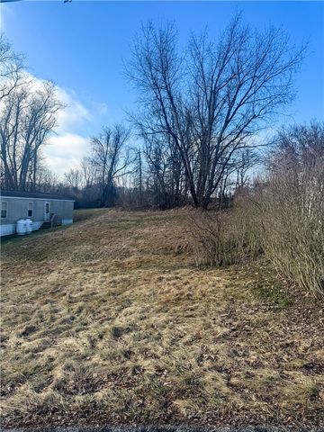 68 Buckeye Street, Hempfield Twp, PA 15601