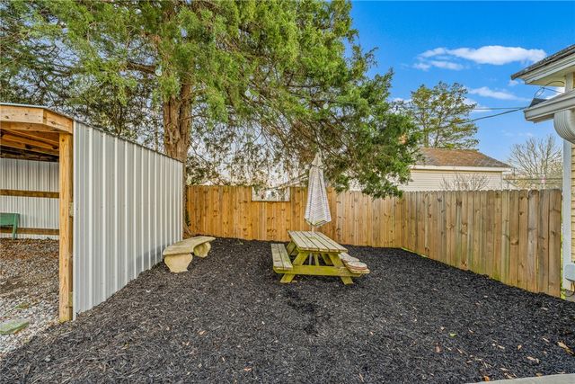 38 N Greenwood Avenue, Ware Shoals, SC 29692