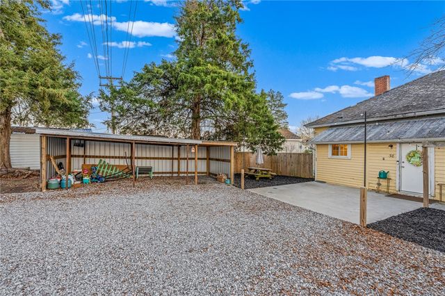 38 N Greenwood Avenue, Ware Shoals, SC 29692