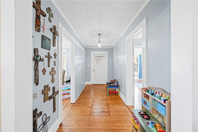 38 N Greenwood Avenue, Ware Shoals, SC 29692