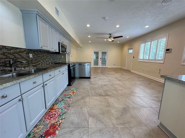 349 Mahogany Dr, Key Largo, FL 33037