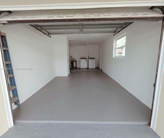 5709 NW 64th Way, Tamarac, FL 33321