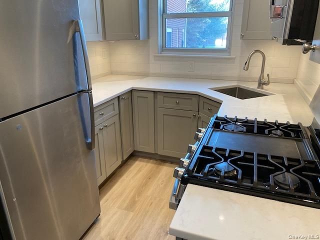 260-29 73rd Avenue 1st fl, Glen Oaks, NY 11004