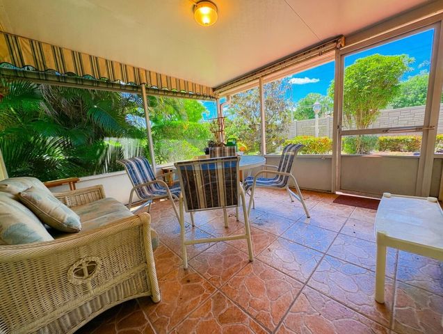 6304 Emerald Sky Lane, Greenacres, FL 33463