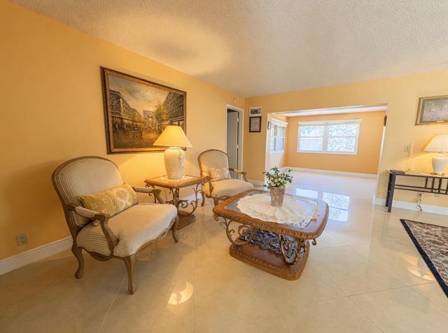6304 Emerald Sky Lane, Greenacres, FL 33463