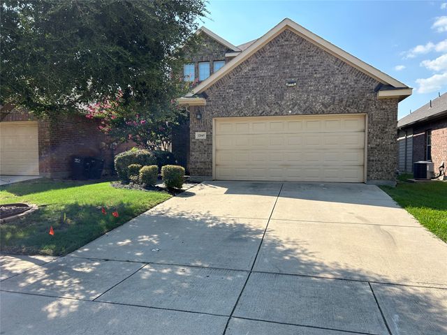 12045 Walden Wood Drive, Fort Worth, TX 76244