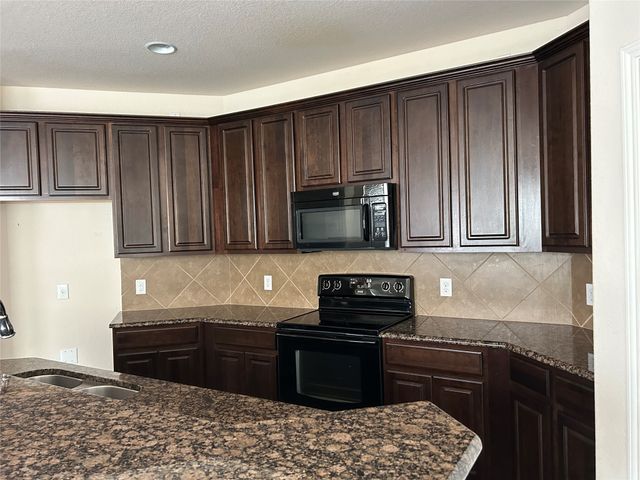 12045 Walden Wood Drive, Fort Worth, TX 76244