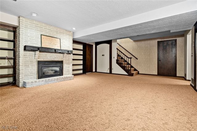 5375 Hillview Circle NW, Canton, OH 44718