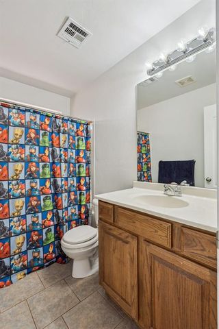 705 McConnell Drive, Yukon, OK 73099