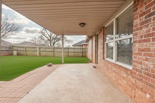 705 McConnell Drive, Yukon, OK 73099