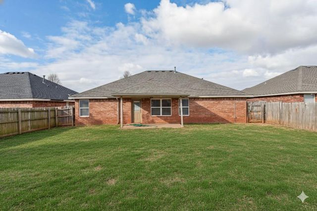 705 McConnell Drive, Yukon, OK 73099