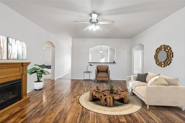 705 McConnell Drive, Yukon, OK 73099