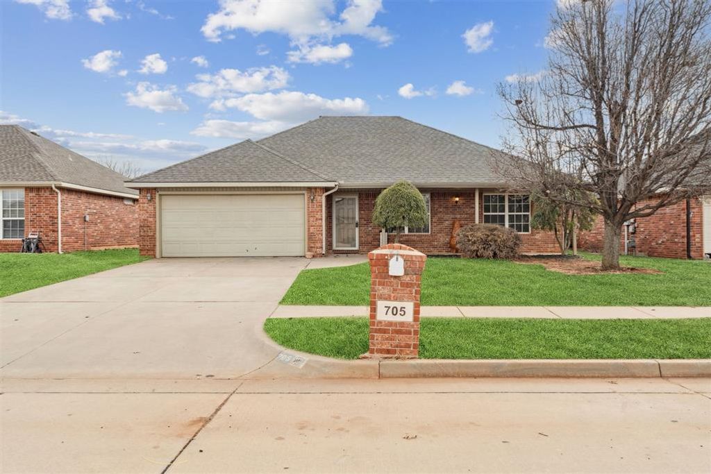 705 McConnell Drive, Yukon, OK 73099