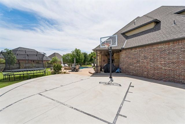 15708 Laguna Drive, Edmond, OK 73013