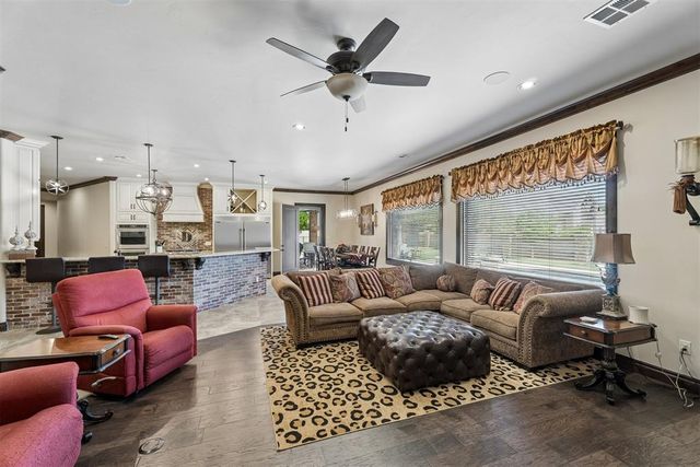15708 Laguna Drive, Edmond, OK 73013