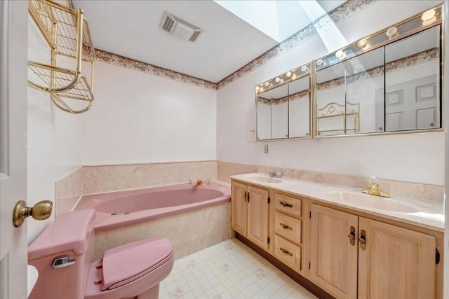 3222 Lakewood Forest RD, Moneta, VA 24121