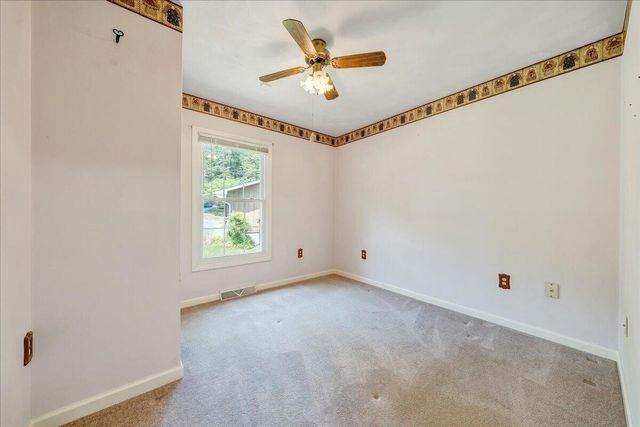 3222 Lakewood Forest RD, Moneta, VA 24121