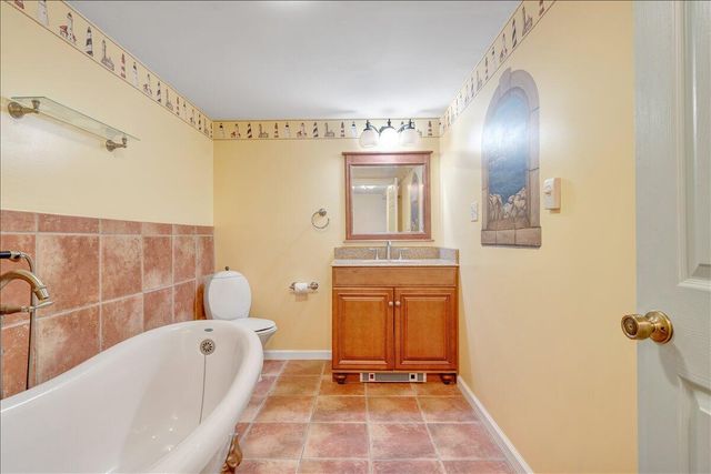 3222 Lakewood Forest RD, Moneta, VA 24121