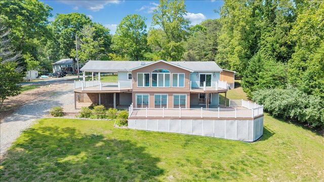 3222 Lakewood Forest RD, Moneta, VA 24121