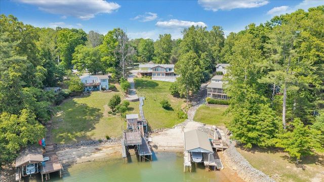 3222 Lakewood Forest RD, Moneta, VA 24121