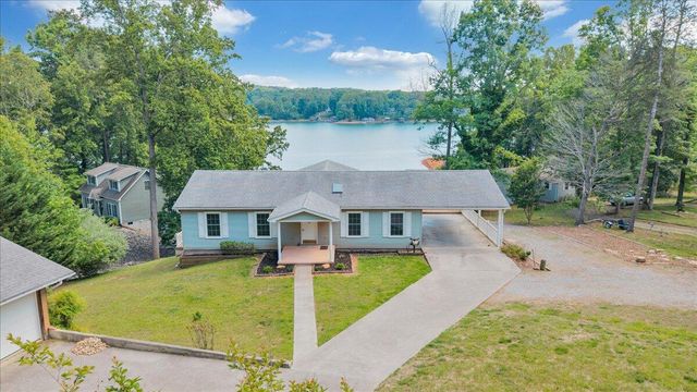 3222 Lakewood Forest RD, Moneta, VA 24121
