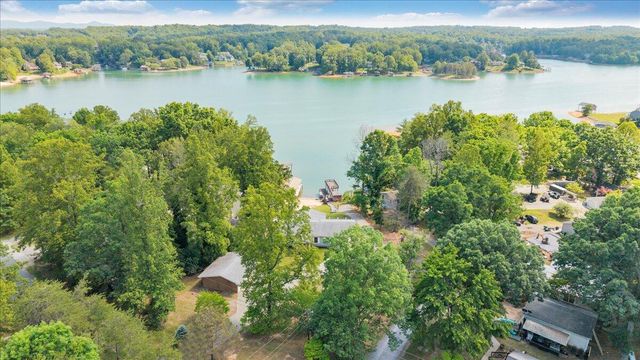 3222 Lakewood Forest RD, Moneta, VA 24121