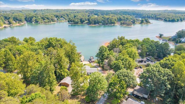 3222 Lakewood Forest RD, Moneta, VA 24121