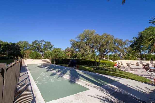 2620 COVE CAY DRIVE 207, Clearwater, FL 33760