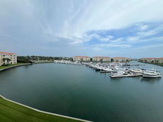 13 Harbour Isles Drive W PH02, Fort Pierce, FL 34949