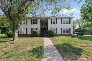 160 Old Buggy Ct Court D, St Peters, MO 63304