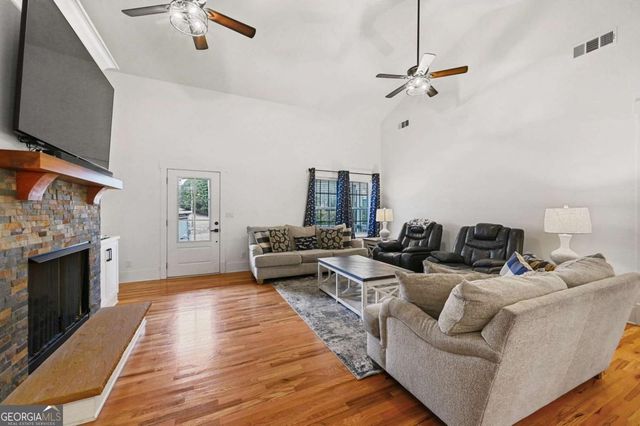 642 Johnson Road, Oxford, GA 30054