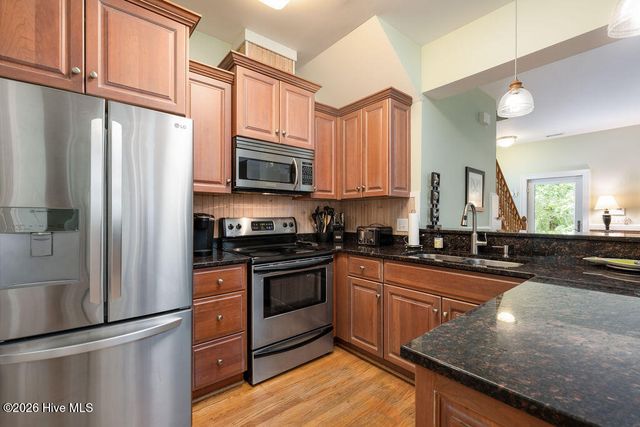 4 Poormans Pepper Trail, Bald Head Island, NC 28461