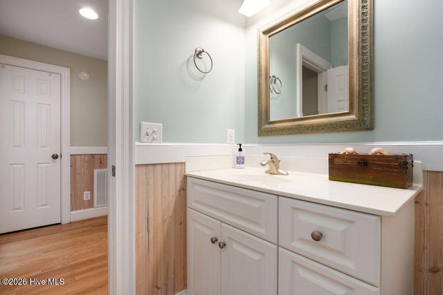 4 Poormans Pepper Trail, Bald Head Island, NC 28461