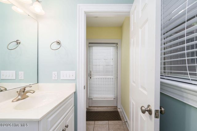 4 Poormans Pepper Trail, Bald Head Island, NC 28461