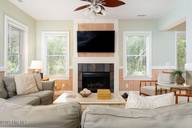 4 Poormans Pepper Trail, Bald Head Island, NC 28461
