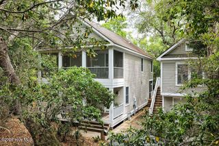 4 Poormans Pepper Trail, Bald Head Island, NC 28461