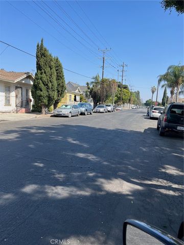 300 E 42nd Place, Los Angeles, CA 90011