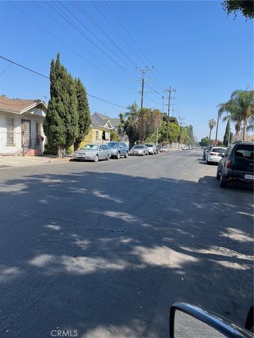 300 E 42nd Place, Los Angeles, CA 90011