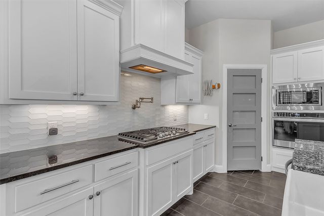 1014 Rennard Street, Caddo Mills, TX 75135