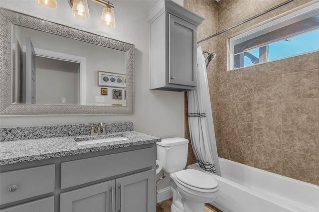 1014 Rennard Street, Caddo Mills, TX 75135
