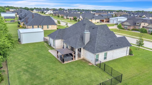 1014 Rennard Street, Caddo Mills, TX 75135