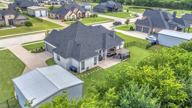 1014 Rennard Street, Caddo Mills, TX 75135