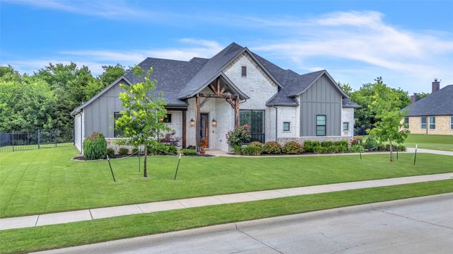 1014 Rennard Street, Caddo Mills, TX 75135