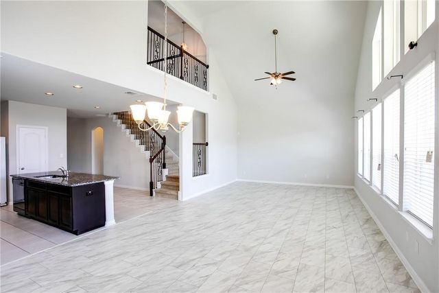 8049 Arezzo DR, Round Rock, TX 78665