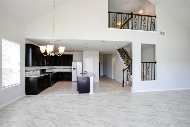8049 Arezzo DR, Round Rock, TX 78665
