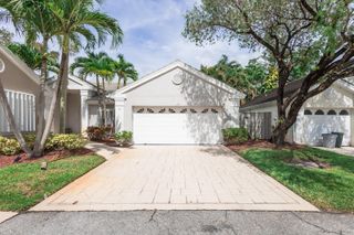 73 ADMIRALS Court, Palm Beach Gardens, FL 33418