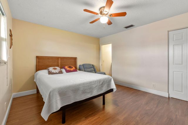 5800 Fernley Dr W 64, West Palm Beach, FL 33415