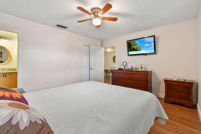 5800 Fernley Dr W 64, West Palm Beach, FL 33415