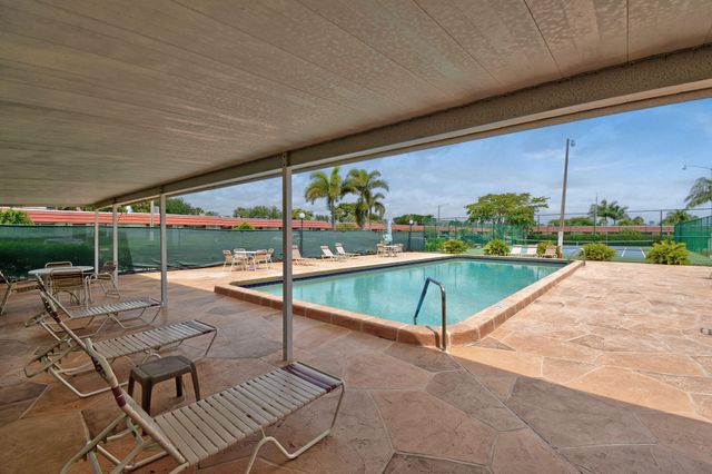 5800 Fernley Dr W 64, West Palm Beach, FL 33415